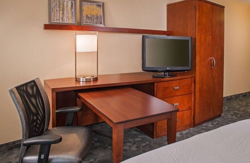 University Place Hotel | Spacious Unit w/Patio |Gym & Seasonal Pool Access Near Pavilion & UNC Charlotte