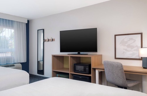 Springfield Hotel | Spark by Hilton Springfield Eugene