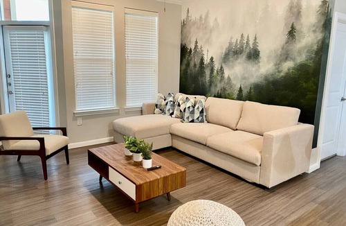 Spring Apartment | Spring Modern 2B2B king Fully equipped Long term