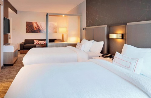 Hampton Hotel | SpringHill Suites by Marriott Hampton Portsmouth