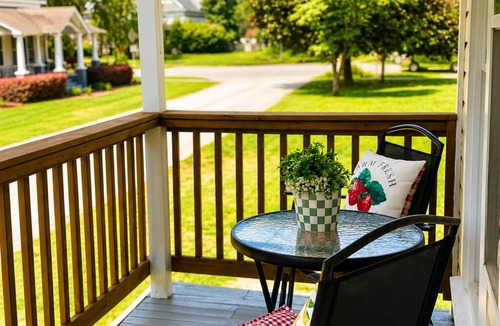 Metter Apartment | Stay for GSU SOAR Small Town Charm