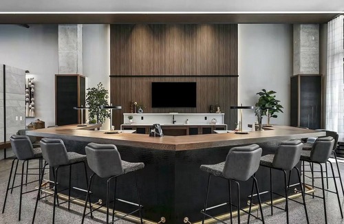 Everett Apartment | Sterling 1BR at Everett | Pool & Gym