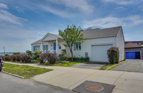 Lynn House | Stroll to the Beach or Enjoy a View of the Sunrise