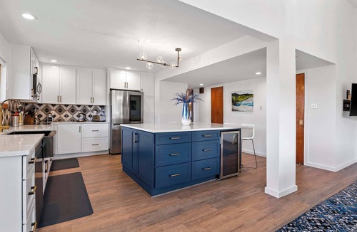 North Hills House | Stunning Views, 10,000 Waves Nearby, Plaza 10 mins