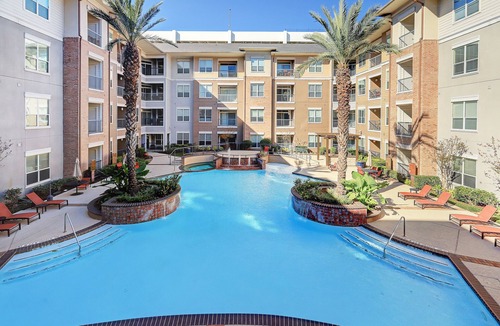 Texas Medical Center Apartment | Stylish 2 BR in the Med Center near NRG Stadium
