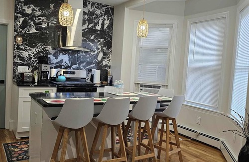 Hyde Square Apartment | Stylish & Cozy Boston Retreat Near Train Station, Parks & Cafés