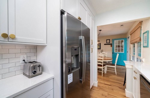 Tarpon Pond Cottage | Tarpon Pond Cottage! Sunroom! Fairway Views! Amenity access included! NO pets