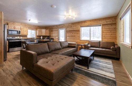 Talkeetna Apartment | The Airstrip - South Taxiway