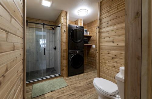 Talkeetna Apartment | The Airstrip - South Taxiway