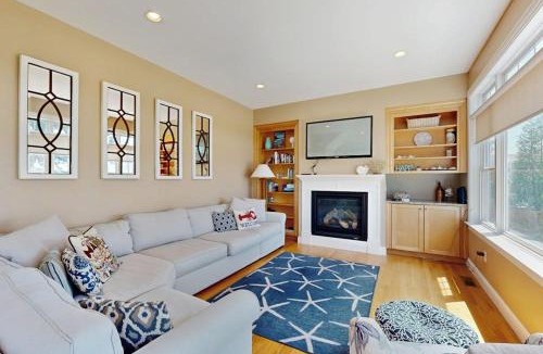 Biddeford Pool House | The Blue Lobster