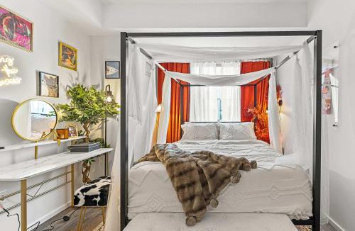 Shawmut Apartment | The Dazzling Two-Bedroom Two-Bath Suite in Boston