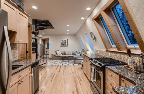 Shadow Mountain House | The Fox Den with views and creek on an acre!