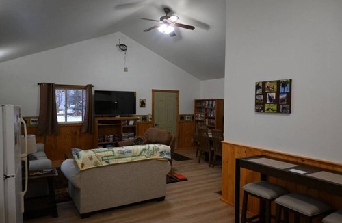 Trapper Creek Cabin | The Grizzly Den Cabin