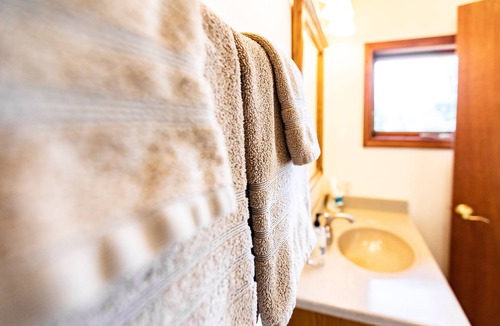 Moose Pass Bed & Breakfast | The Inn at Tern Lake