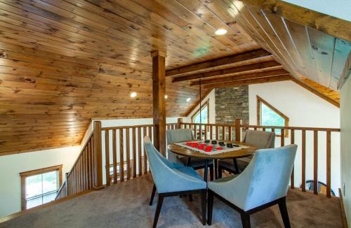 Townsend House | The Peaceful Perch Fireplace Community Amenities