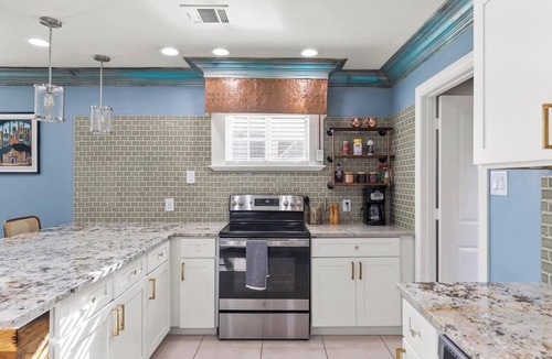 Government Hill House | The Stafford Cottage-Close to The Pearl & Downtown