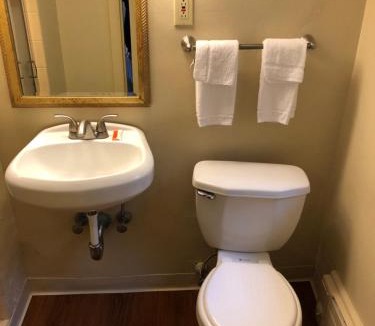 Walpole Hotel | The Walpole Motel