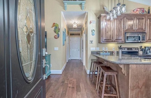 Myrtle Beach House | Tiki Hut W/Tiki Bar|Linens|Golf Cart|Outdoor Area