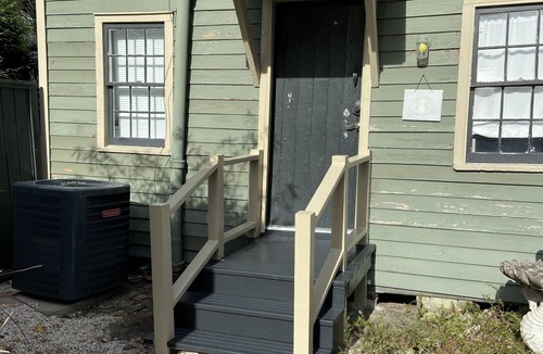 Beach Institute Cottage | Tiny Cottage 537 in Savannah's Historic District!