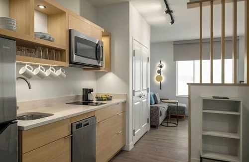 Central Newport News Hotel | Towneplace Suites By Marriott Newport News Airport