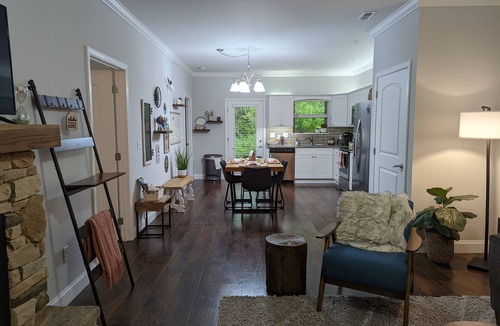 Townsend Condo | Townsend Peaceful Side Smoky Mountains Near Cades Cove Hip Vintage Condo