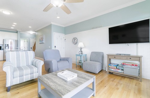 Folly Beach House | Turtle Bay 16 - Panoramic Riverview Townhouse - Next To Pool - Minutes to the Beach