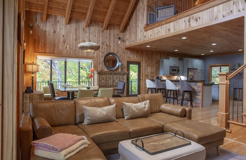 Six Mile House | Turtle Cove Lakefront Retreat - Lake Keowee 180 ft shoreline, deep-water dock