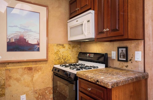 South Capitol House | Unique Hideaway, Walk Everywhere