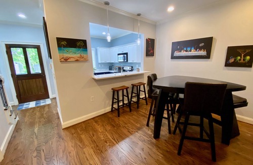 Greenville Downtown Cottage | Updated Cottage 1 Bedroom 2 guests Close to Everything Downtown