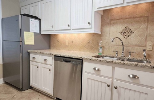 Litchfield by the Sea Condo | Updated! Shipyard A28, Pickleball, Tennis - Big Pool w/cabana