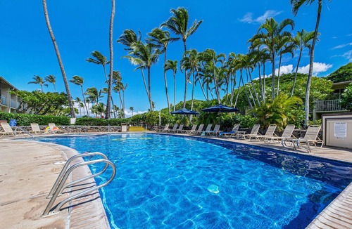 Napili Condo | Updated Studio, AC, steps to beach