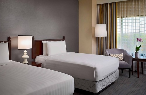 Gwinnett Place Hotel | Vacation Day Is Always A Great Idea! 2 Wonderful units to relax and enjoy
