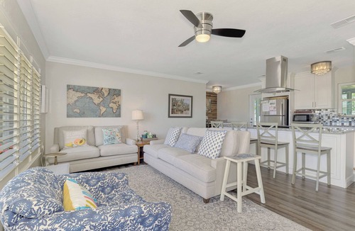 Venice Gardens House | Venice Gardens Getaway, A Guest Favorite