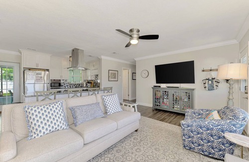 Venice Gardens House | Venice Gardens Getaway, A Guest Favorite