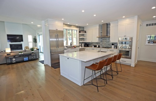 South Rehoboth House | Villa Rehoboth - 5 master suites, salt-water pool, cinema. In-town location.