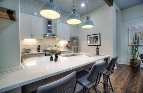 Inman Park Apartment | Vintage Elegance Meets Modern Comfort in Inman Park