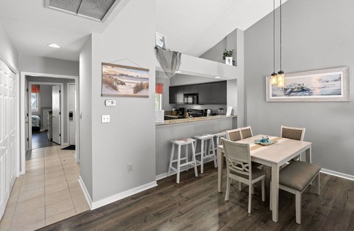 Arcadian Shores Villa | W Hyde Pk 12H in Kingston 2nd floor, Pool, Beach