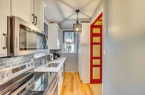 Salunga House | Walk to Creek: Mount Joy Home Near Nook Sports