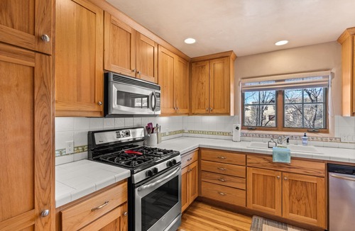 Northeast Santa Fe House | Walk to Plaza | Private Master Suite & Deck | 3 Levels with Room for Everyone