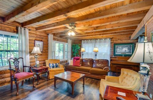 Eatonton House | Waterfront Cabin on Lake Sinclair w/Private Dock!