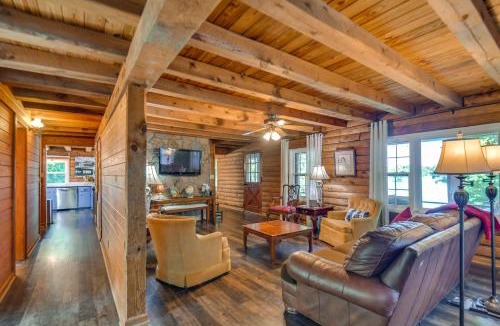 Eatonton House | Waterfront Cabin on Lake Sinclair w/Private Dock!