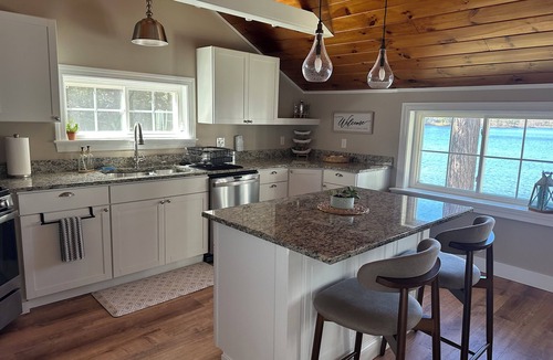 Washington House | Waterfront Family Getaway with Sunroom & Stunning Views