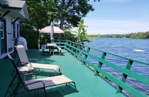 Deerfield House | Waterfront Lake House Cottage Private Dock, Deck, Kayak, Boat, Swim, Fish, RELAX