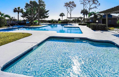Folly Field Condo | Waterfront Penthouse Villa with Shared Pool and Ocean View - Close to the Beach
