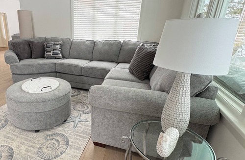 Newbury House | Waterfront! Pet friendly! Near beaches, near Newburyport & commuter rail