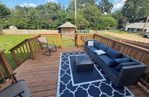 Webster Groves House | Webster Groves Selma Retreat 3BR, Fenced Yard, Family & Pet Friendly