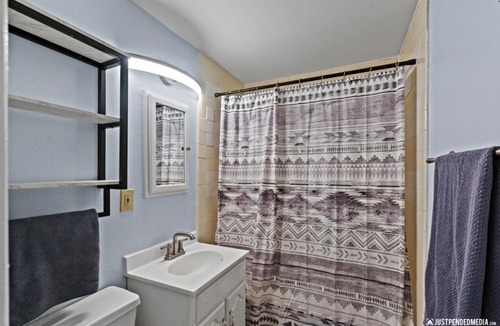 North Star Apartment | White Raven Perch - Westwood 7