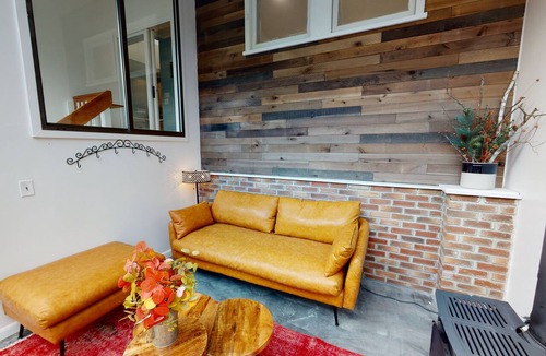Mendon House | Winter Lore — 26 Private Acres, Game Room, Hot Tub & Pet-Friendly Near Killington