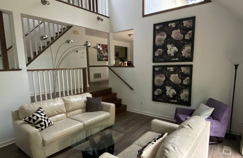 Landrum House | Wooded Wonderland - TEIC, Tryon, Landrum - CLOSE!!
