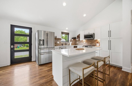 Overland Park House | World Cup Wonder! Walk to Downtown OP & Top Farmers Market